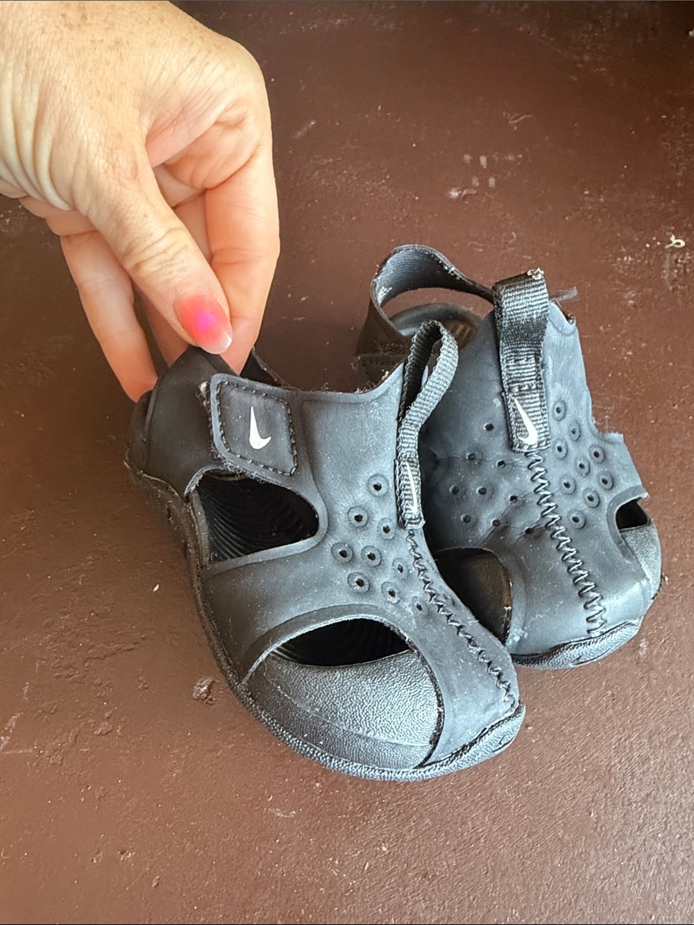 Nike Black Baby/Walker Sandals with Hook-and-Loop Strap